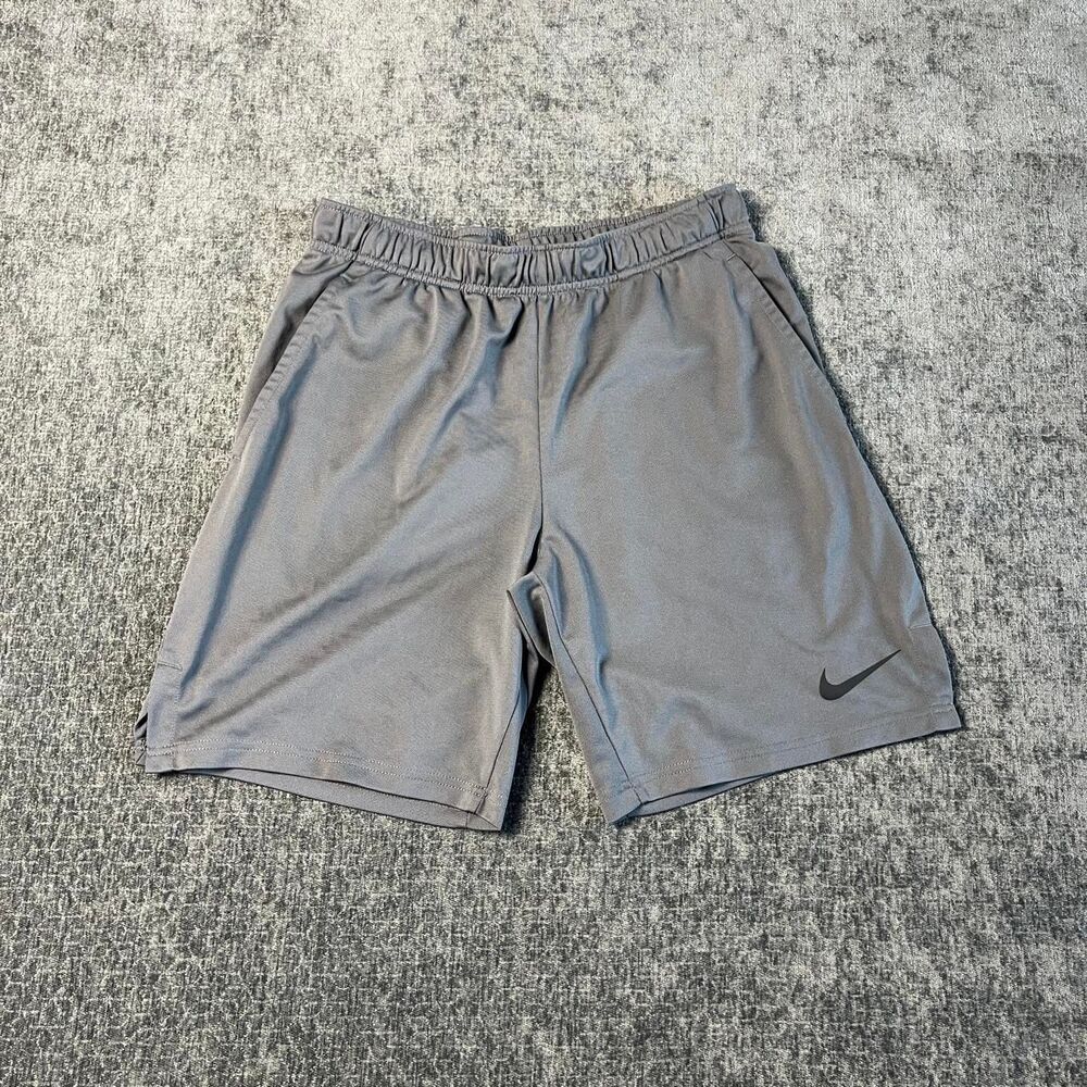 Nike Men's Grey Shorts